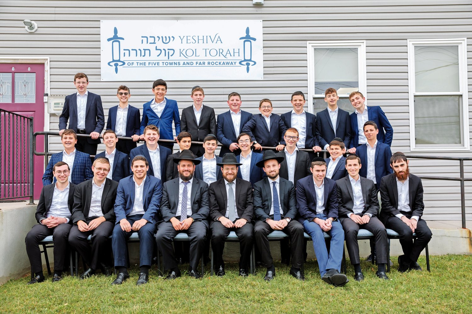 Yeshiva Kol Torah’s first class. In the front row middle were Rabbi Dovid Opoczynski, Rabbi Boruch Wasser and Rabbi Yaakov Stern.
