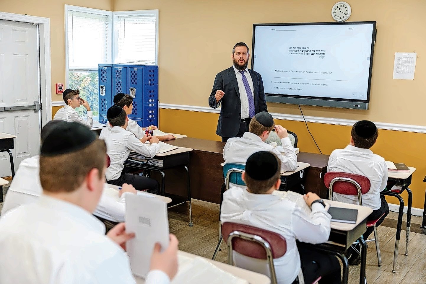 Rabbi Dovid Opoczynski taught ninth-graders the Talmud during the first year of Yeshiva Kol Torah.