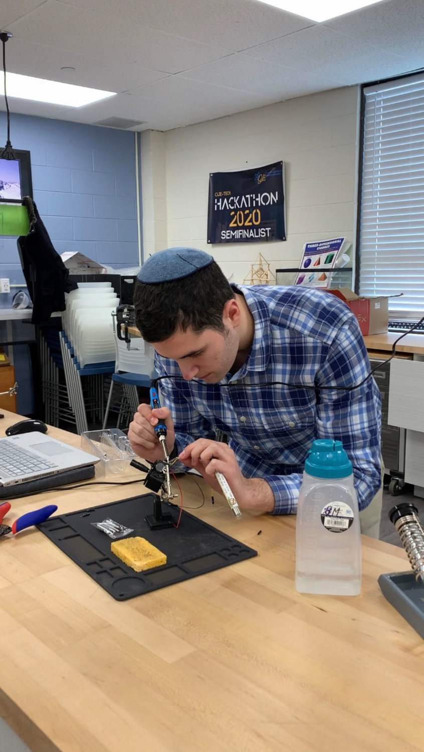 Hebrew Academy of Nassau County graduate Adin Moskowitz’s engineering finesse helped secure him a $1,000 scholarship to Cornell.