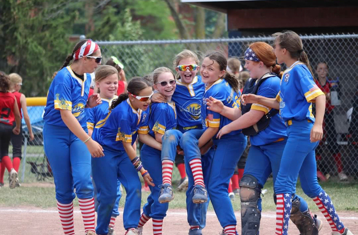 The East Meadow 10U girls’ softball Williamsport team from East Meadow made it to the semifinals of the Williamsport tournament. The team was made up of four girls from three different travel softball teams in East Meadow.