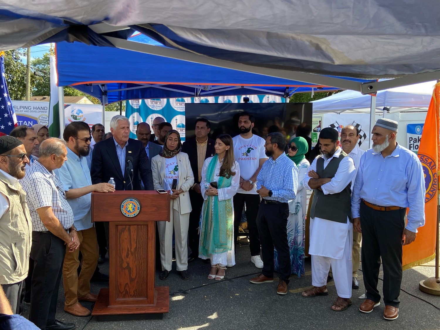 Nassau County Executive Bruce Blakeman was joined by numerous local Pakistani leaders and residents to announce his relief effort for Pakistan in Valley Stream last Friday.