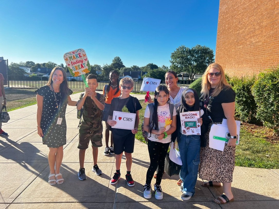 w.t. clarke students and teachers were excited to kick off the 2022-23 school year.  Students and staff had signs showing their school spirit.