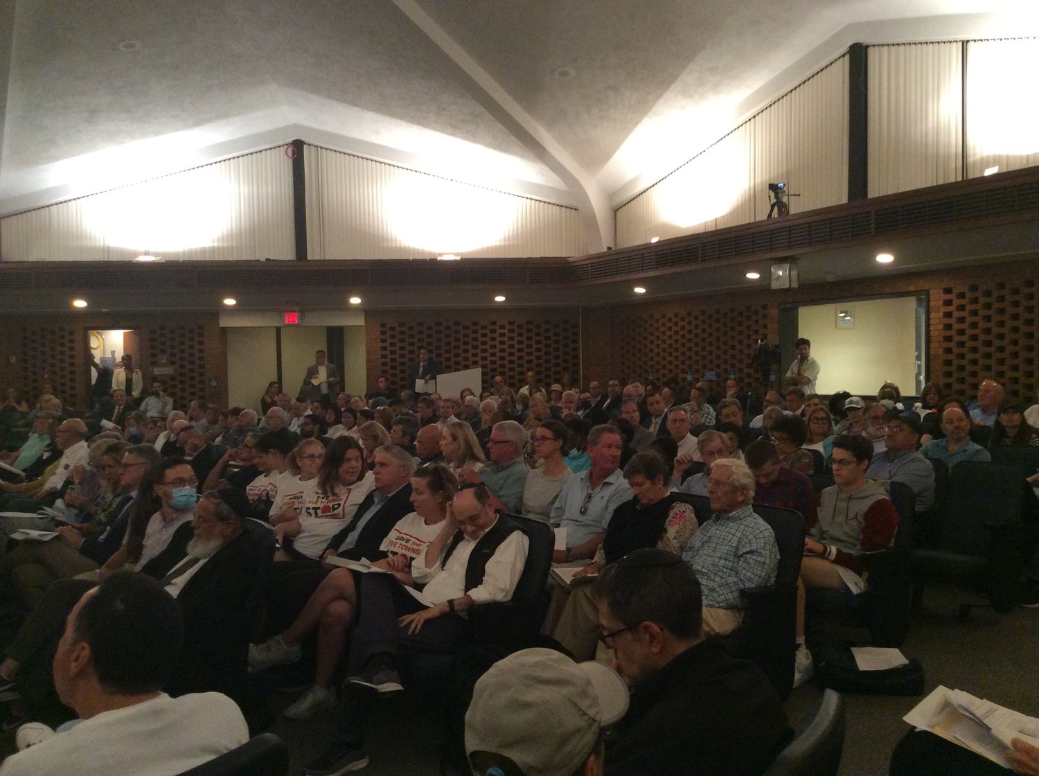 More than 100 Five Towns residents attended the Sept. 20 hearing where the Town of Hempstead approved a temporary ban on building in those communities.