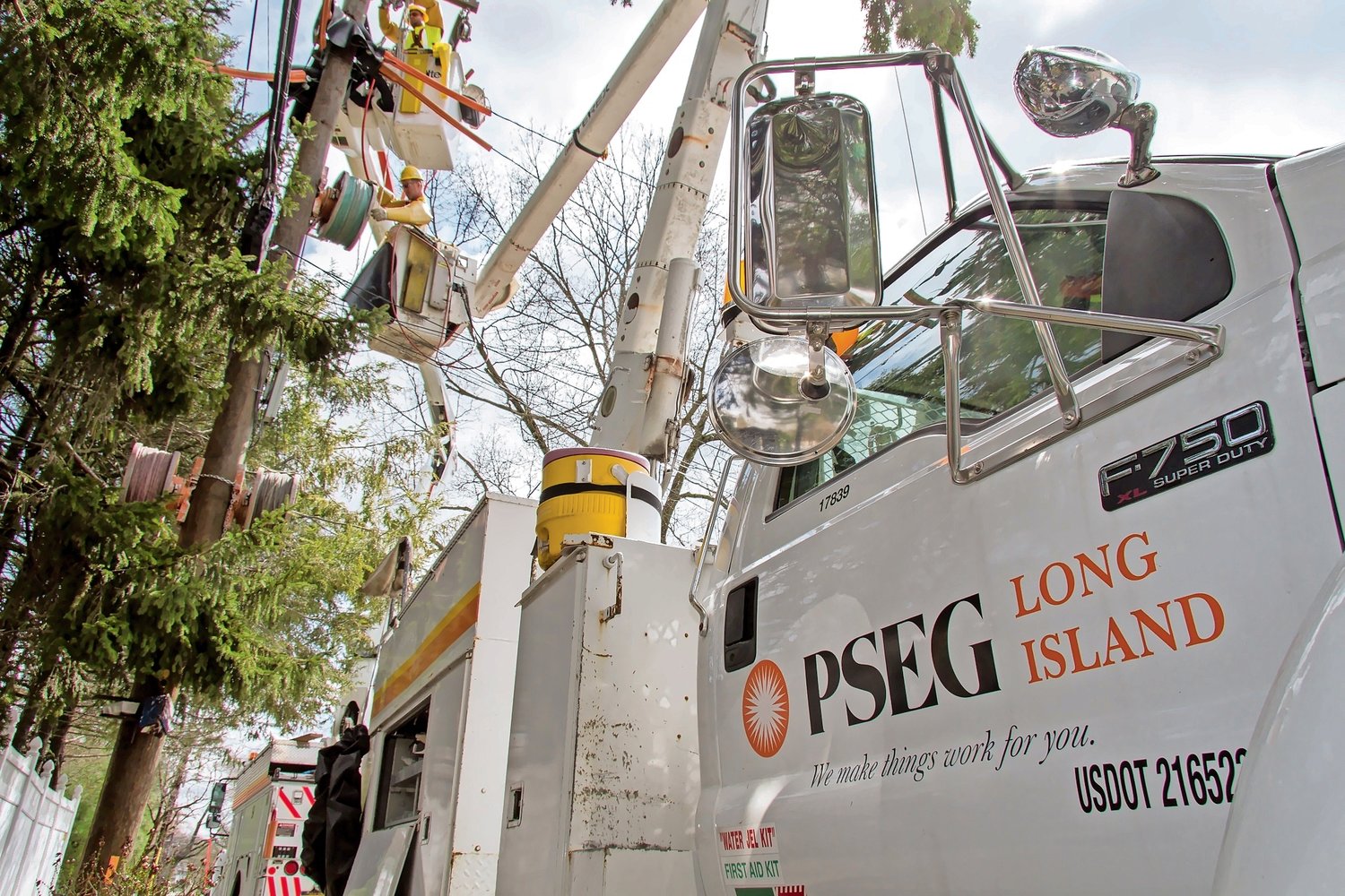 PSEG Long Island crews perform storm-hardening work as part of the company’s multi-year effort to strengthen the grid.