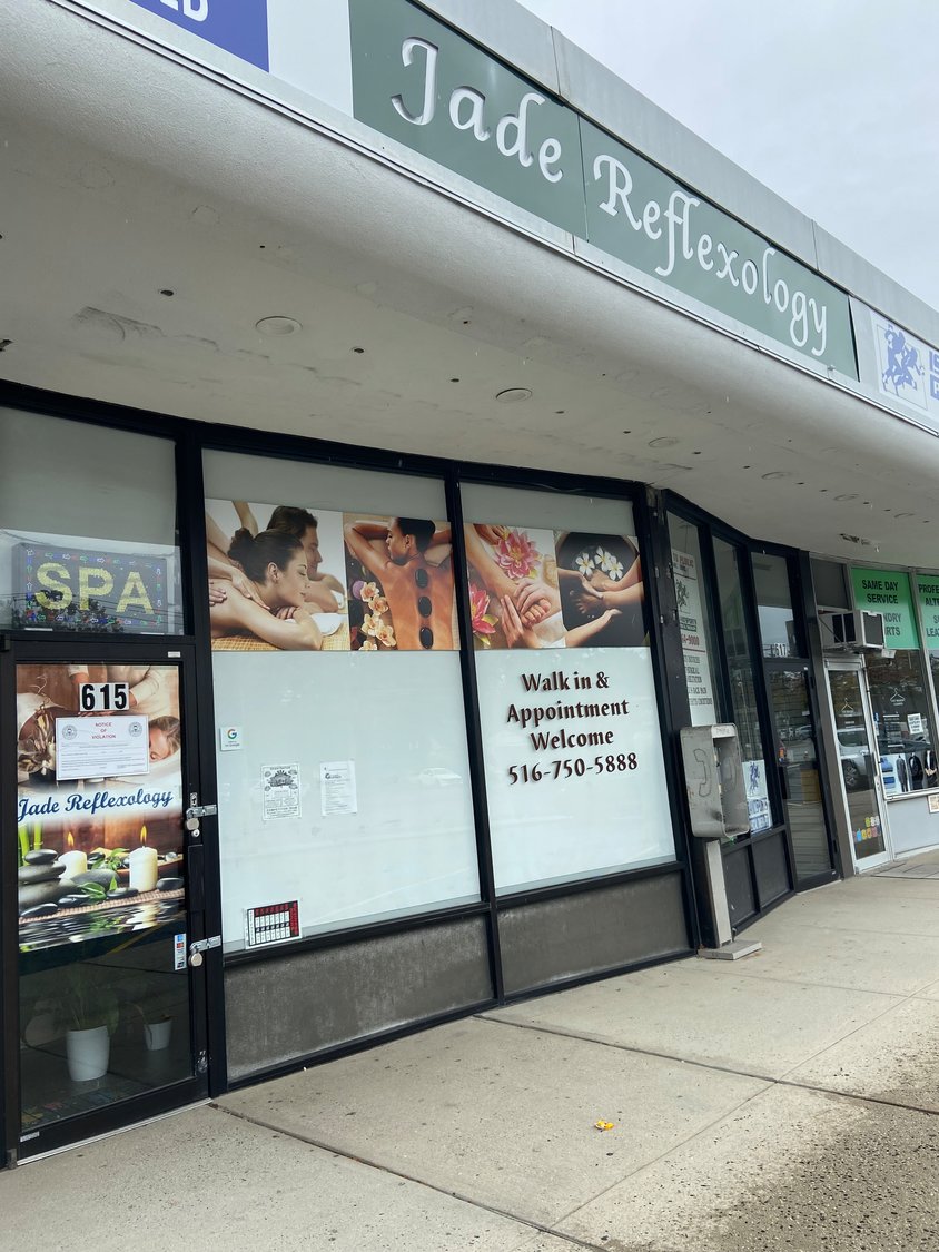 Mallory Wilson/Herald
Jade Refloxology, on Merrick Avenue in East Meadow, is one of a number of locations that have been closed down for alleged illegal activities.