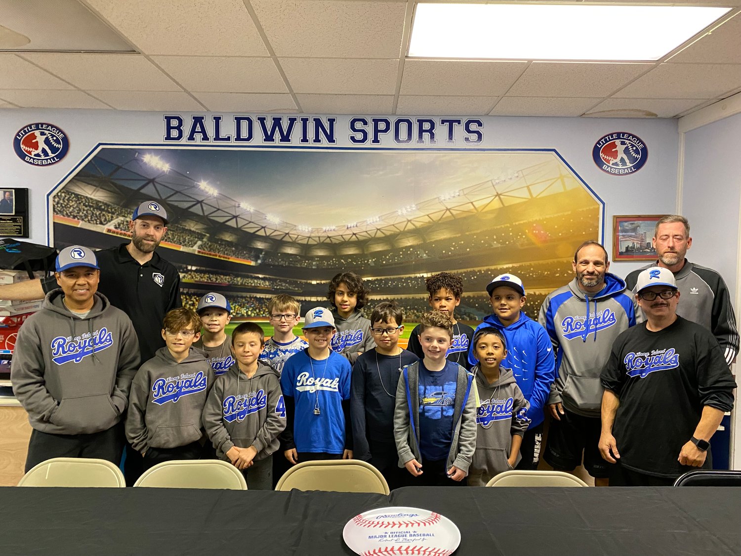 The Baldwin Royals, a local travel baseball team, celebrated their Long Island Hot Stove championship with a pizza party last Sunday at their headquarters.