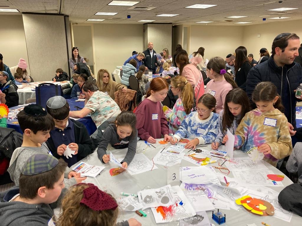Children learned the value of assisting others at Families helping Families at Young Israel of Woodmere on Nov. 20.