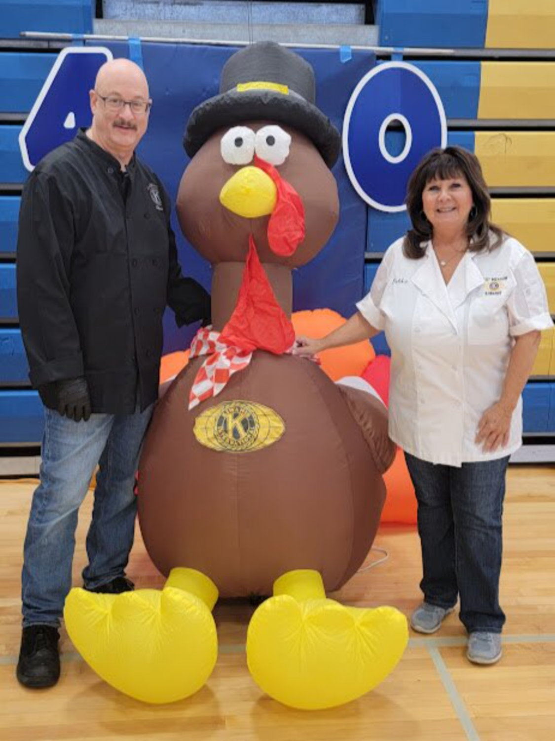Mitchell Allen and Debra Kirsh co-chaired the annual Thanksgiving dinner.