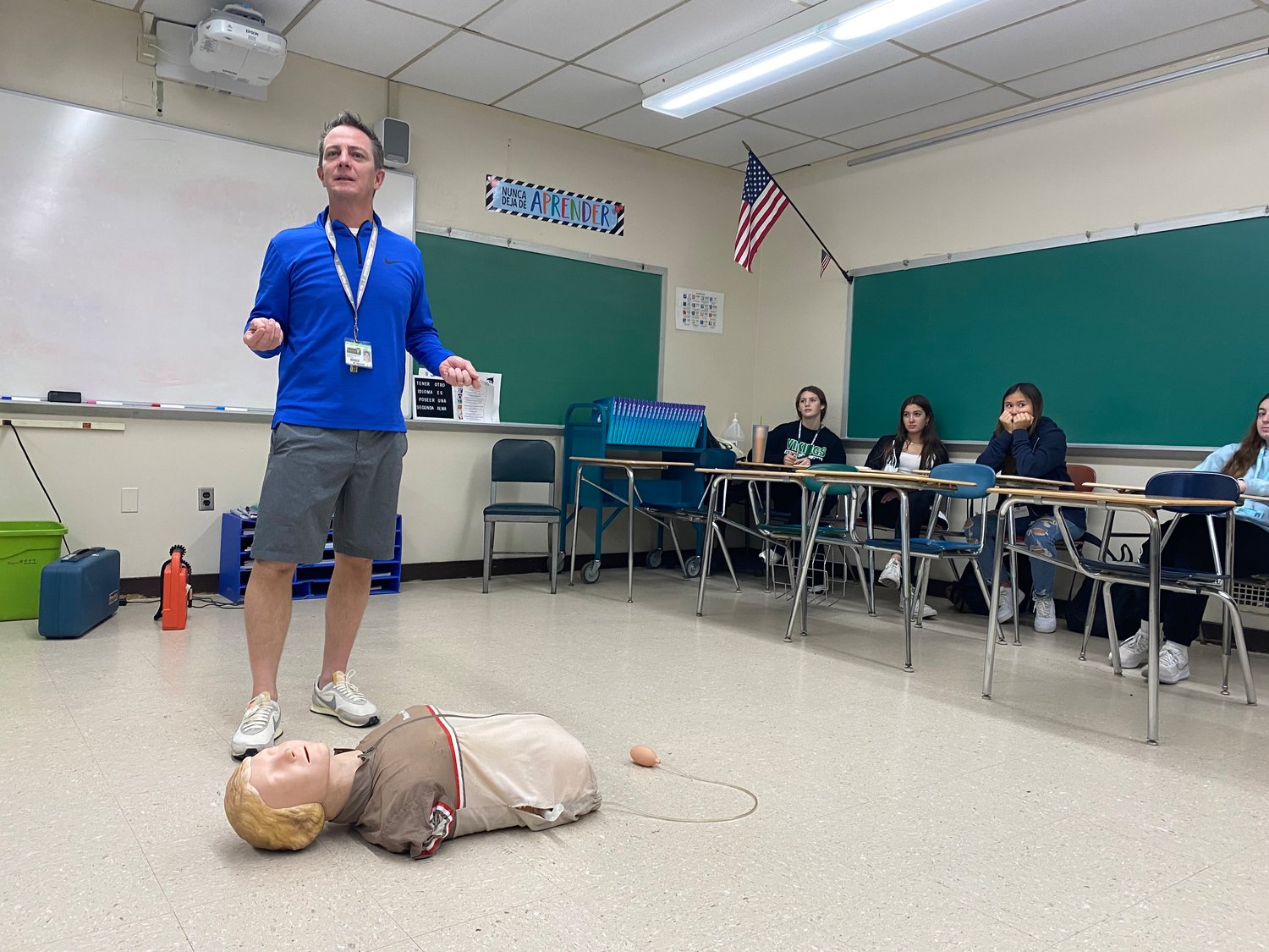 Mike Spreckels, a 20-year veteran of Seaford schools, lectures a class of sophomores, juniors and seniors on how to perform CPR.