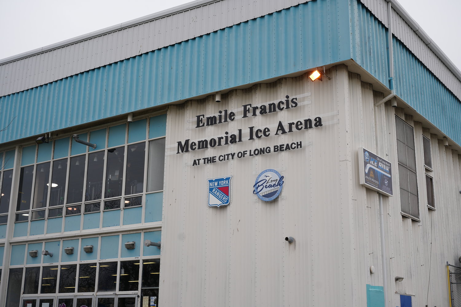 Long Beach Hockey Arena To Be Renamed For Legendary Rangers Coach