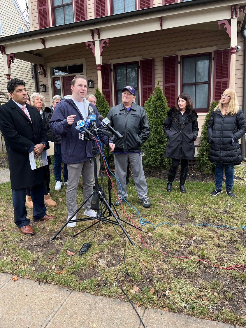 At a news conference outside George Santos’ former campaign office community members expressed their lack of confidence in his ability to represent them.