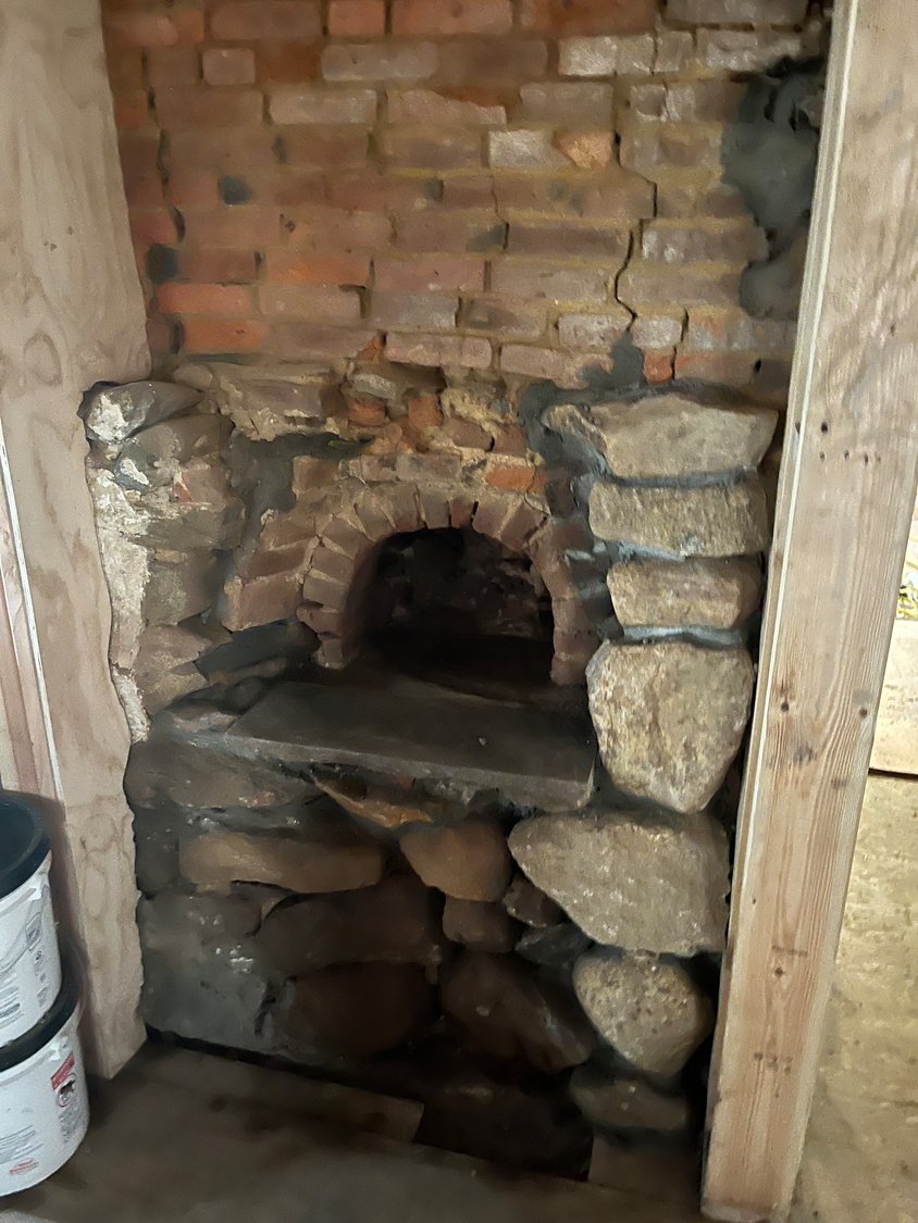 This bread oven was discovered in the old tavern house during the renovations, and dates to the late 18th or early 19th century.