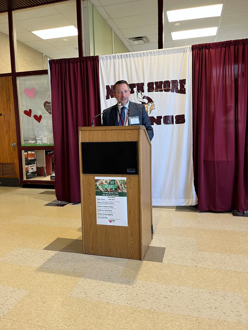 North Shore schools Superintendent Chris Zublionis commends the district’s director of food service, Alan Levin, and his staff for their work in providing students with sustainable — and tasty — locally sourced meals.