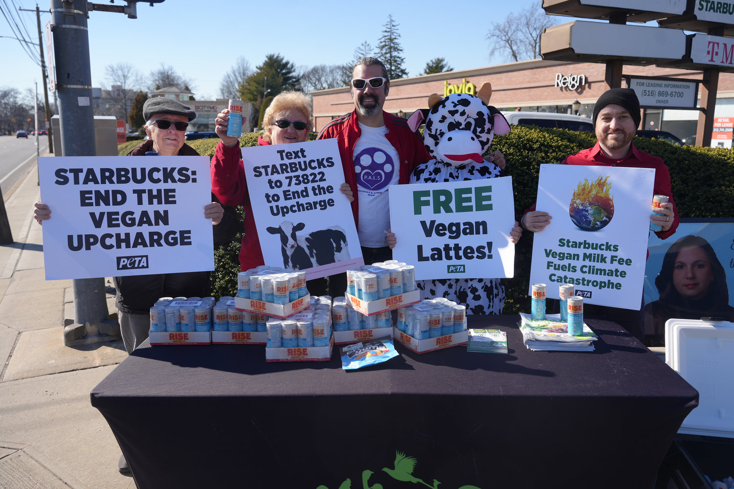 Gary Di Leonardo, Jean Di Leonardo, Tommy DiMisa, Juliana and John Di Leonardo helped raise awareness about Starbuck’s surcharge on dairy alternatives.