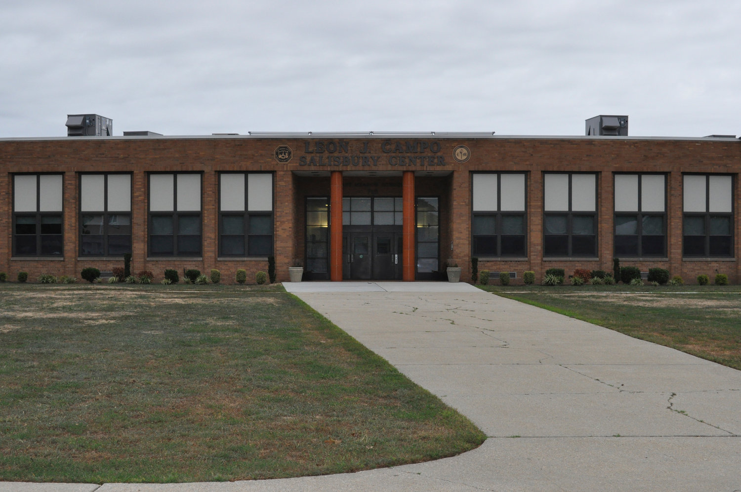 An audit by state Comptroller Thomas DiNapoli’s office showed that the East Meadow School District accrued more than $1.1 million in overtime costs in the facilities and operations department.