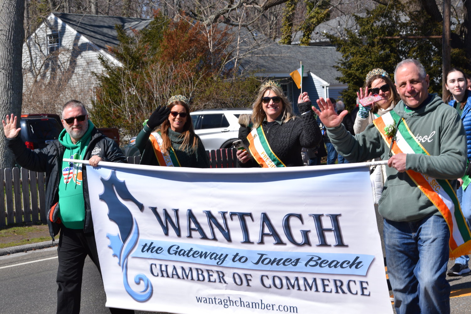 Michael Malaszczyk/Herald
members of The Wantagh Chamber of Commerce marched proudly down Wantagh Avenue at the third annual St. Patrick’s Day parade last Sunday. Howard Ritzer, far left, Chamber Vice President Karen Lofgren, President Cathy McGrory Powell, Vice President Marilynne Mazzella Rich and Anthony Avena were all smiles as they followed Grand Marshal Mike Dunphy.