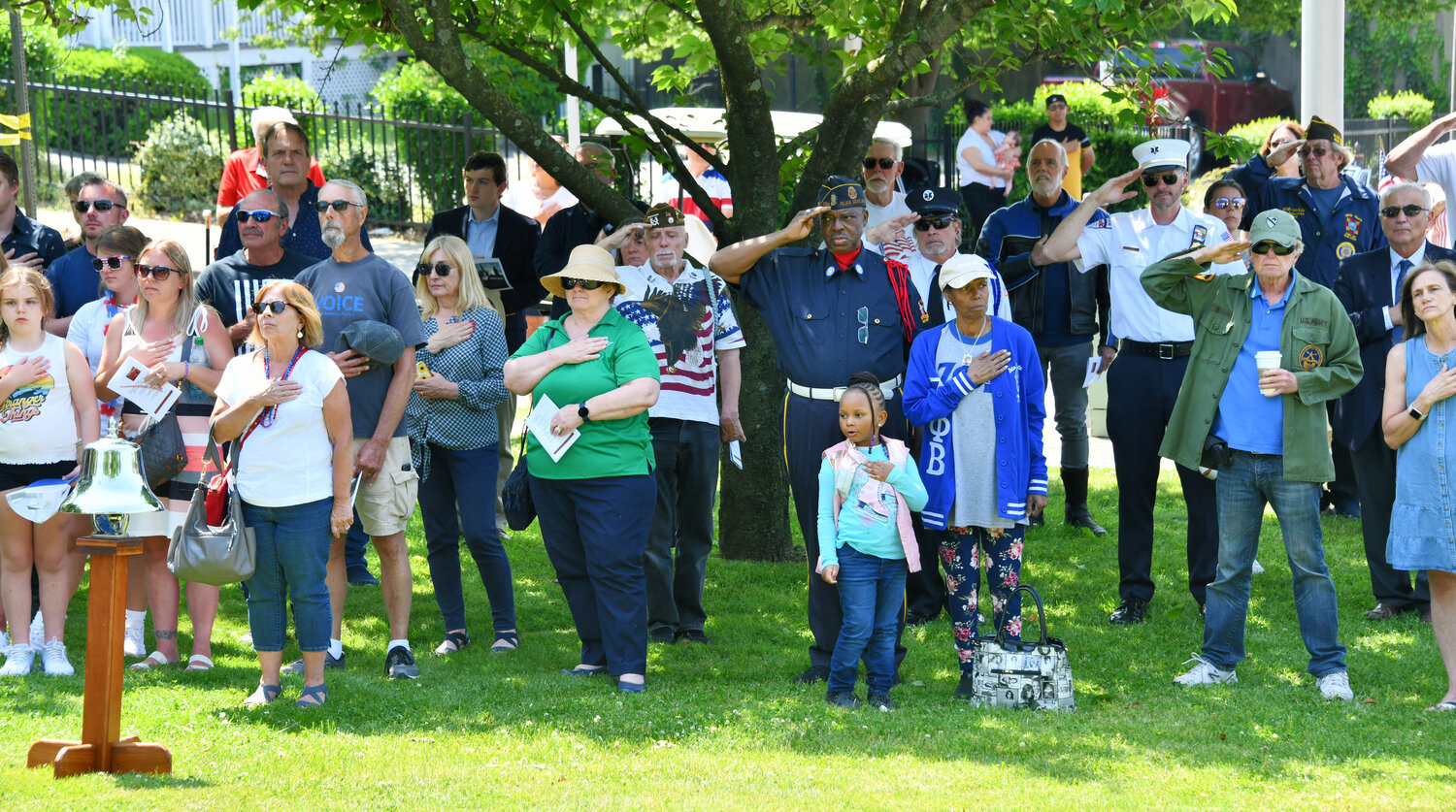 Glen Cove’s veterans and residents held their hands to their hearts while reciting the Pledge of Allegiance. The pledge celebrates patriotism and loyalty to the country.
