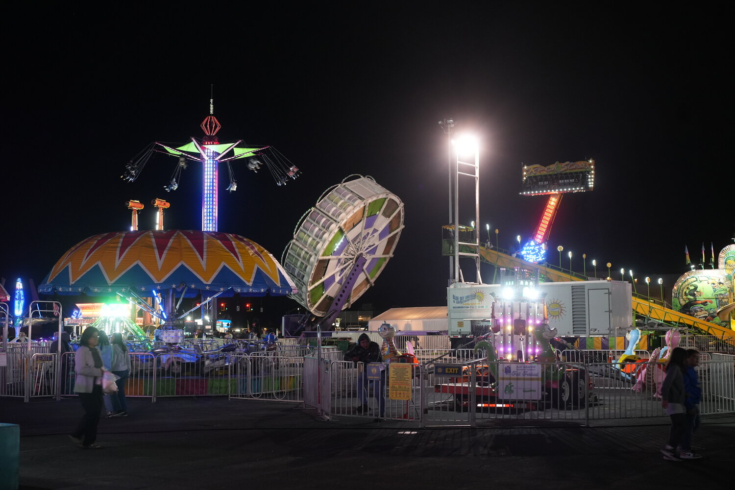 The fair took place in the parking lot of the Nassau Coliseum.