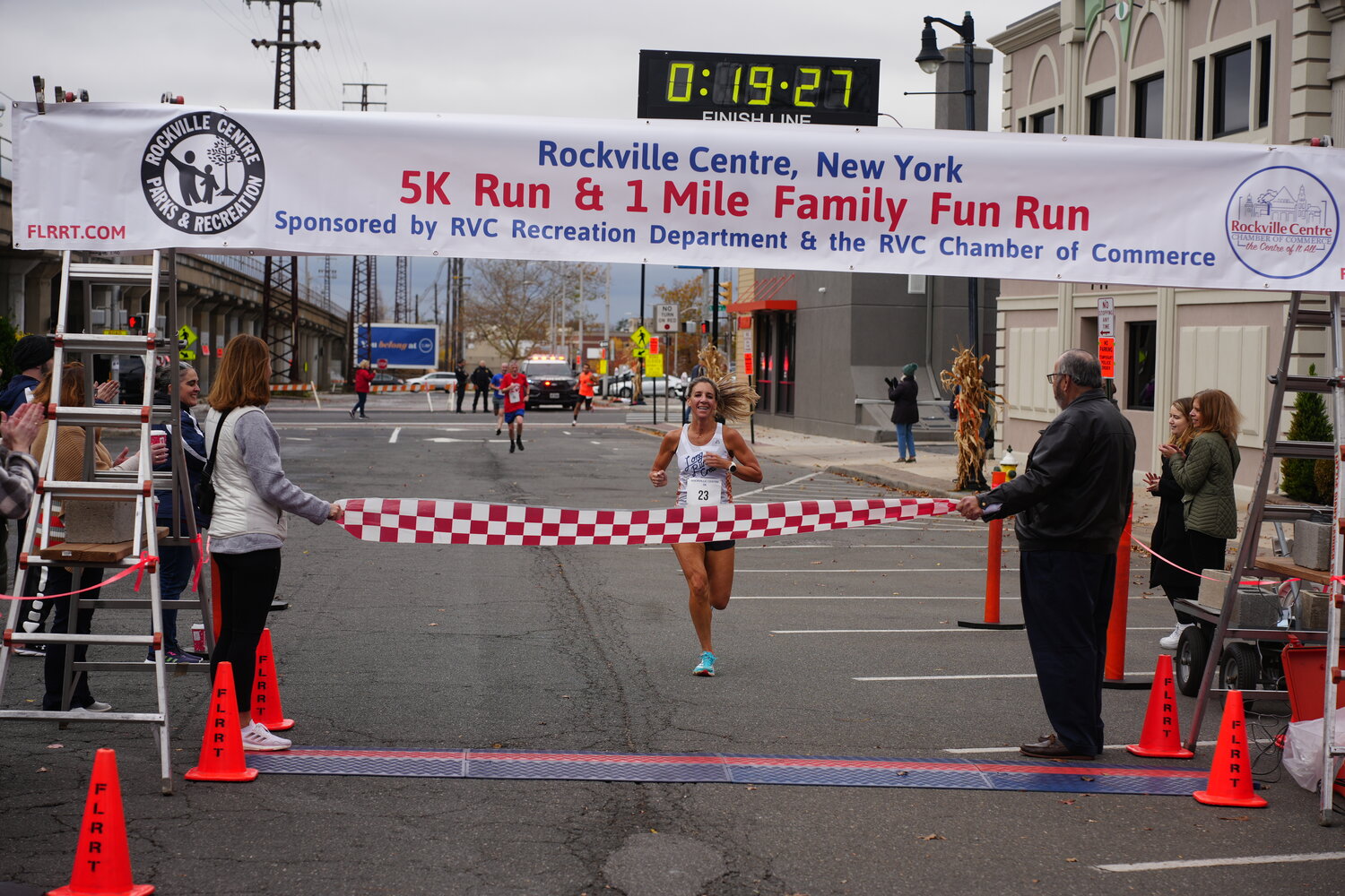 Samantha Augeri of News12 Long Island finishes in first-place for the women with a final time of 19 minutes and 28 seconds.