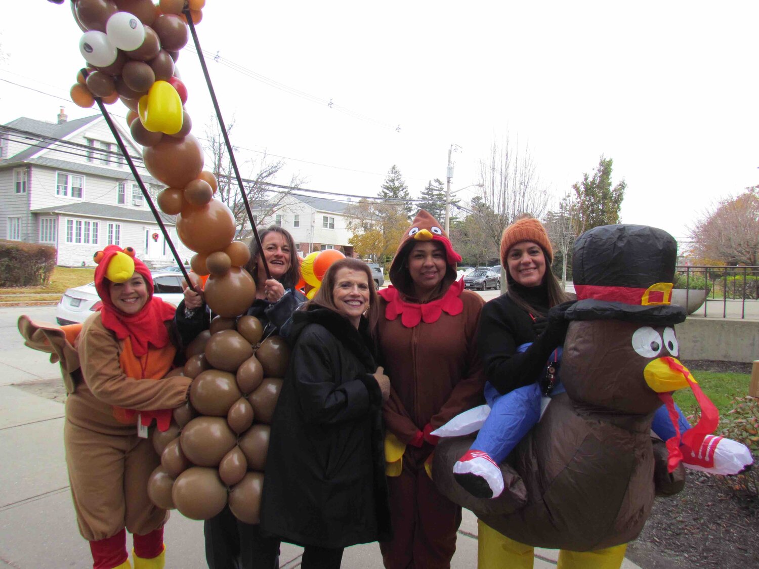 Archer Street School Principal Paula Lein and staff kicked off this year’s annual Thanksgiving Turkey Trot fundraiser.