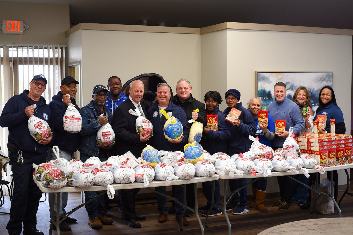 Assemblyman Brian Curran, in partnership with Green Acres Mall, Freeport Housing Authority, and Mayor Robert Kennedy, delivered turkeys to Freeport residents on Nov. 22, aiming to provide a heartwarming Thanksgiving meal amid economic challenges.