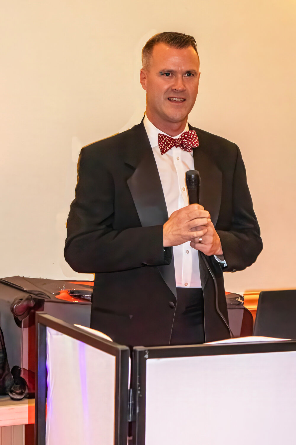 Mayor Tim Sullivan — in a festive red bowtie that perfectly fits the festive season — spoke at Malverne Historical Society’s holiday gala celebrating the villlage’s centennial.