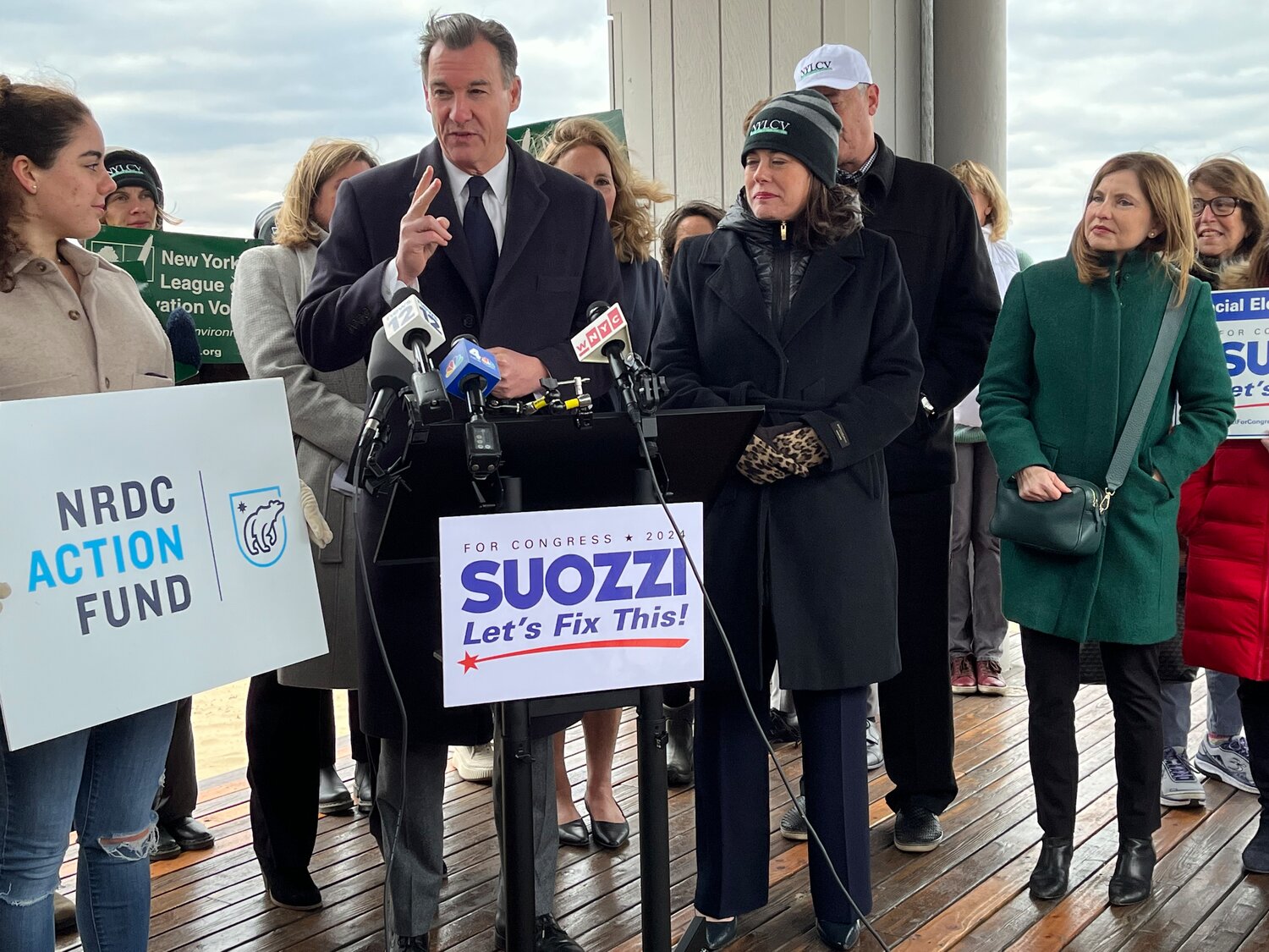 Former Congressman Tom Suozzi was joined by the leaders and members of several environmental organizations, who endorsed him for his strong stance on climate change and wildlife and open space conservation.