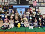 Reinhard Early Childhood Center in Bellmore witness chick hatching