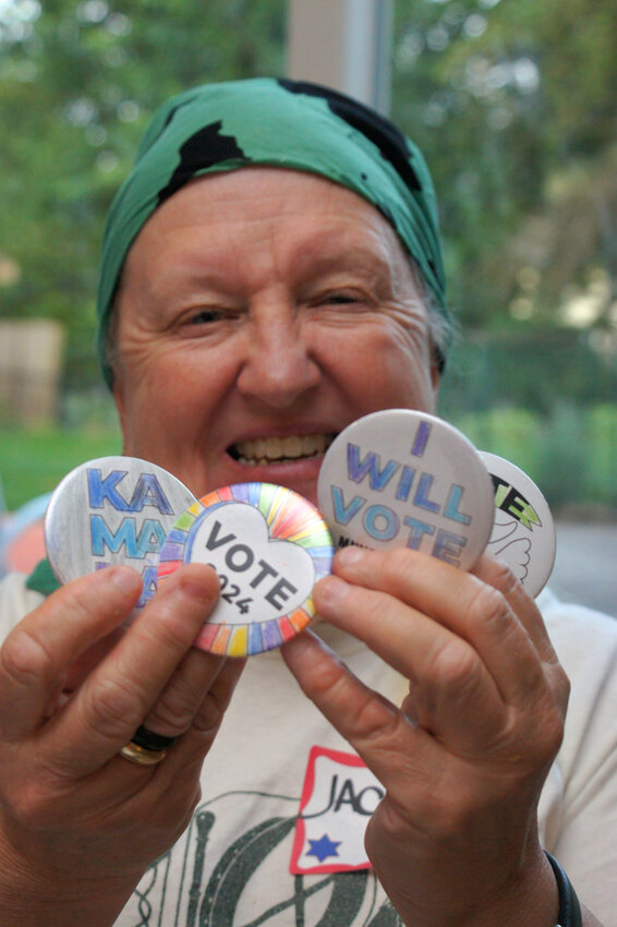 Jackie Lannin planned to give buttons to friends and wear one to work.