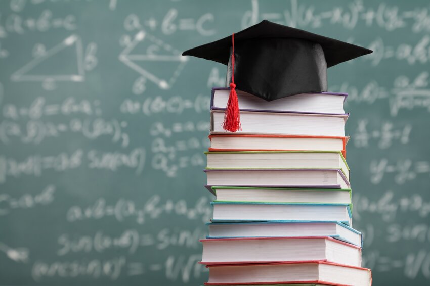 Kade Swenson, a Luxemburg-Casco High School graduate, was named to the Milwaukee School of Engineering’s Dean’s List for the 2025 spring semester. Swenson is pursuing a Bachelor of Science in Computer Science.