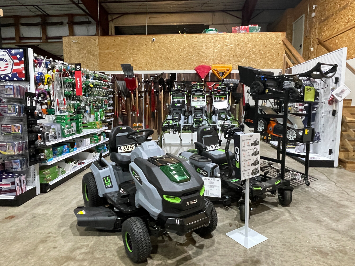 Merrill Ace Hardware moves to much larger location on Pine Ridge Avenue