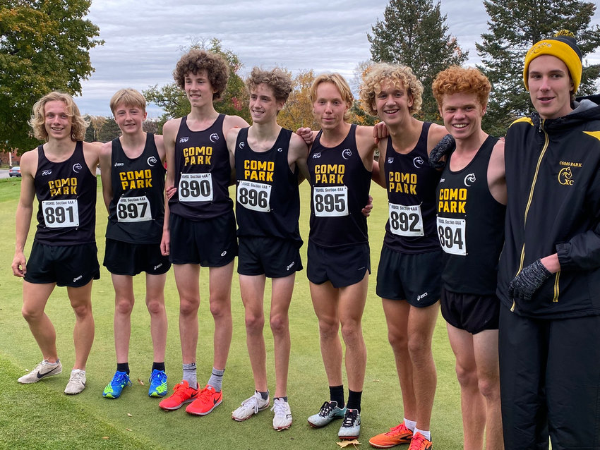 The Como cross country boys won the Section 4AA Championship on Oct. 27, 2021. (Photo by Eric Erickson)