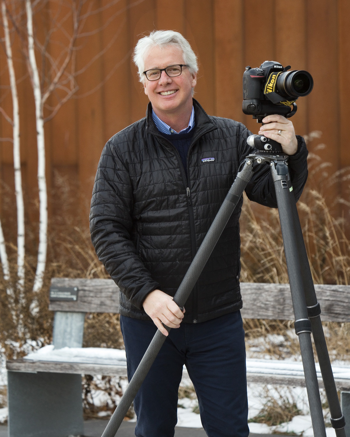 Astrophotographer Mike Shaw uses a sturdy tripod for his night photography, and a wide-angle lens to capture the full dome of sky overhead. (Photo by Margie O’Loughlin)