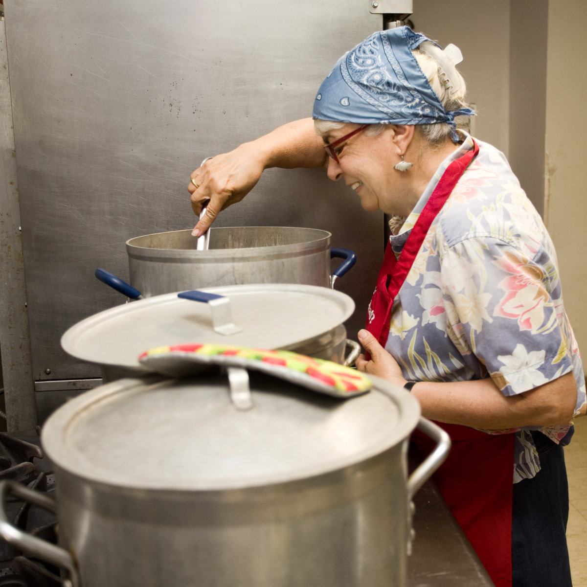 Congregation members prepare all of the food for the kabob events and the festival. (Photo by Margie O’Loughlin)