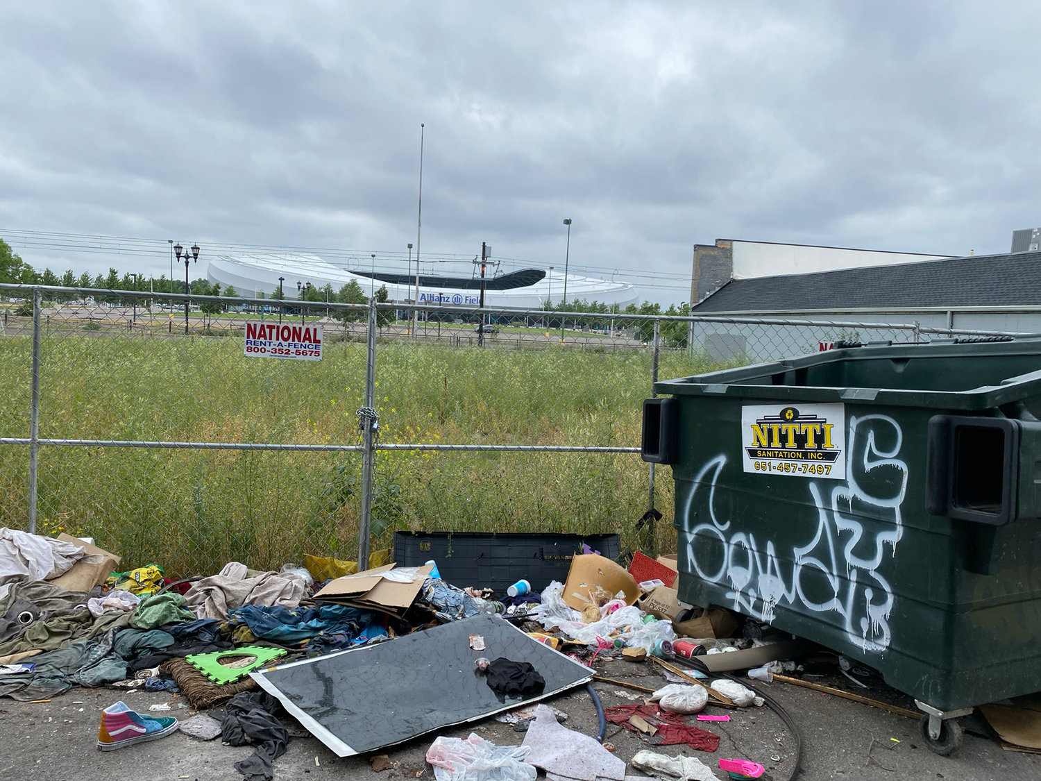 The site where DTLR Sports Dome was formerly located also remain vacant and covered by grass in July 2022. (Photo by Tesha M. Christensen)