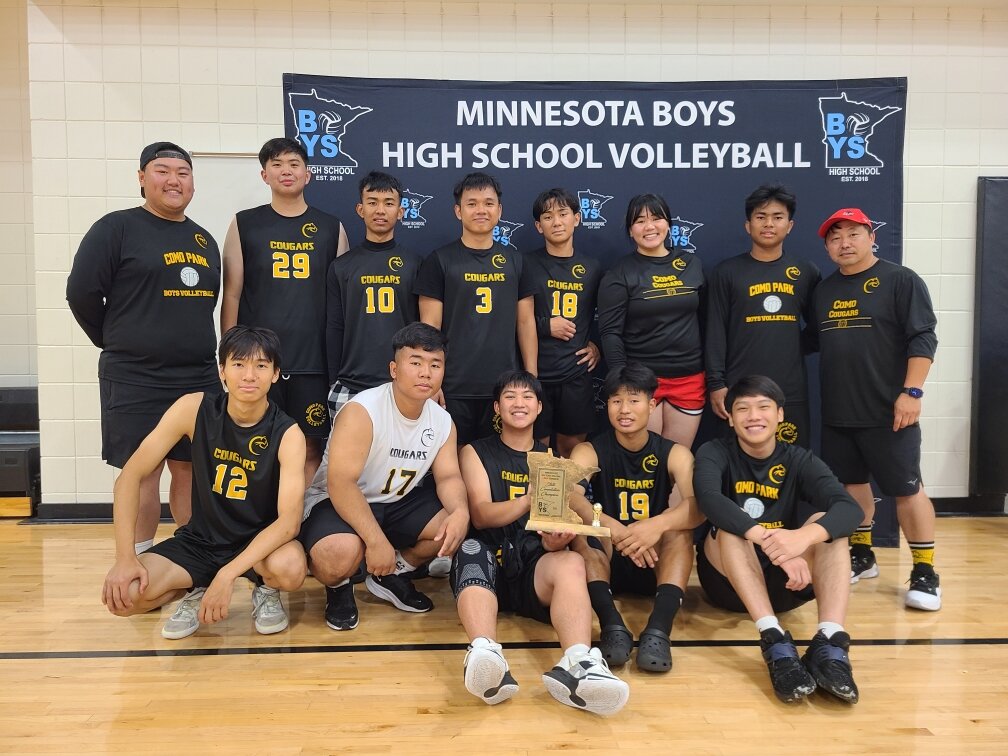 The Como Park boys’ volleyball team earned the 5th place trophy at the Minnesota state club volleyball tournament.