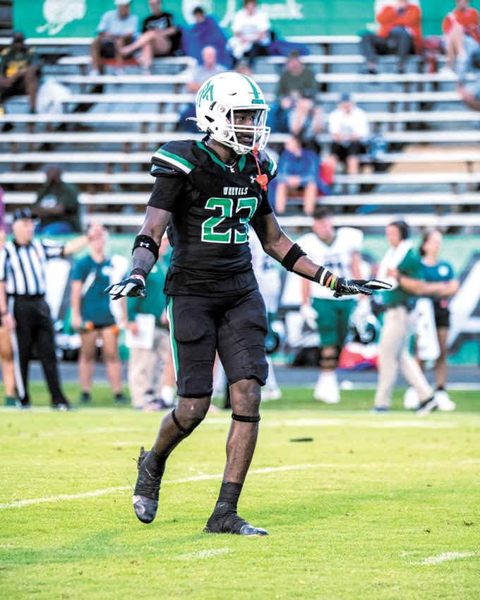 KAYTRON ALLEN (23) led the Weevils with 12 tackles against OBU. Allen has recorded 60 tackles on the season with one fumble recovery and five interceptions for 115 return yards.