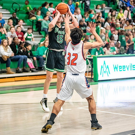 JOSH DENTON led the Weevils in scoring against Langston University with 28 points. It was the second consecutive contest that Denton scored in double-digits, scoring 13 in the Weevils first conference win over Harding.