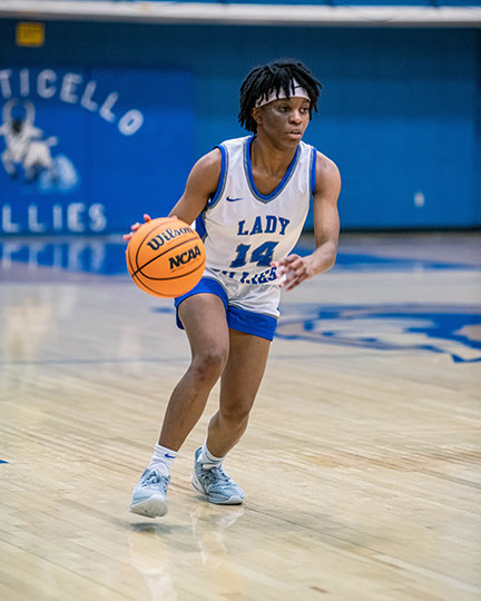ZAKAYLA SANDERS led the Lady Billies in scoring against Watson Chapel. Sanders would finish the contest with six points connecting on two three-pointers.