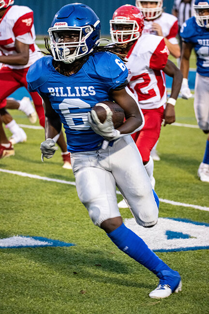 JOSEPH ACCELUS led the Junior Billies in rushing with 172 rushing yards and three touchdowns.