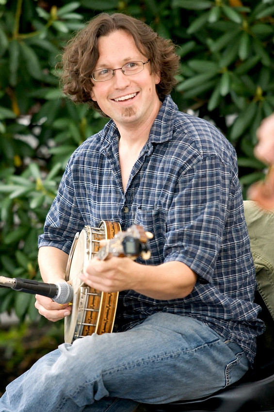 Glen Loper performs at the Rehoboth contra dance on Friday, November 10