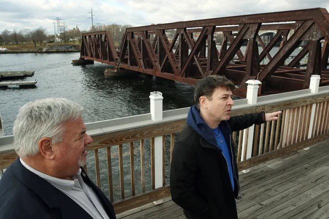 Bob Rodericks and EPYC co-owner Mikel Perry discuss plans to improve EP Waterfront with bridge removal.