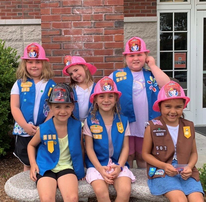Girl Scout Troop 507 enjoyed a trip to the Seekonk Fire Department where they earned their safety pins and learned so much more. Thank you to the Seekonk Fire Department!