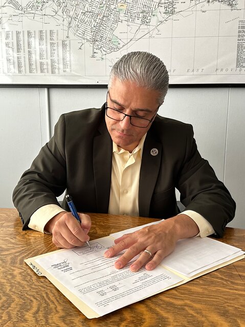 East Providence Mayor Bob DaSilva signs FY 23-24 Budget