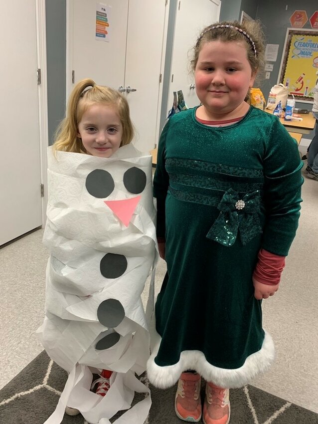 Rehoboth Girl Scout Troop 507 enjoyed their holiday party. They used different strategies and teamwork to complete assigned tasks. Our first-place winning team was Jackie and Ivy!