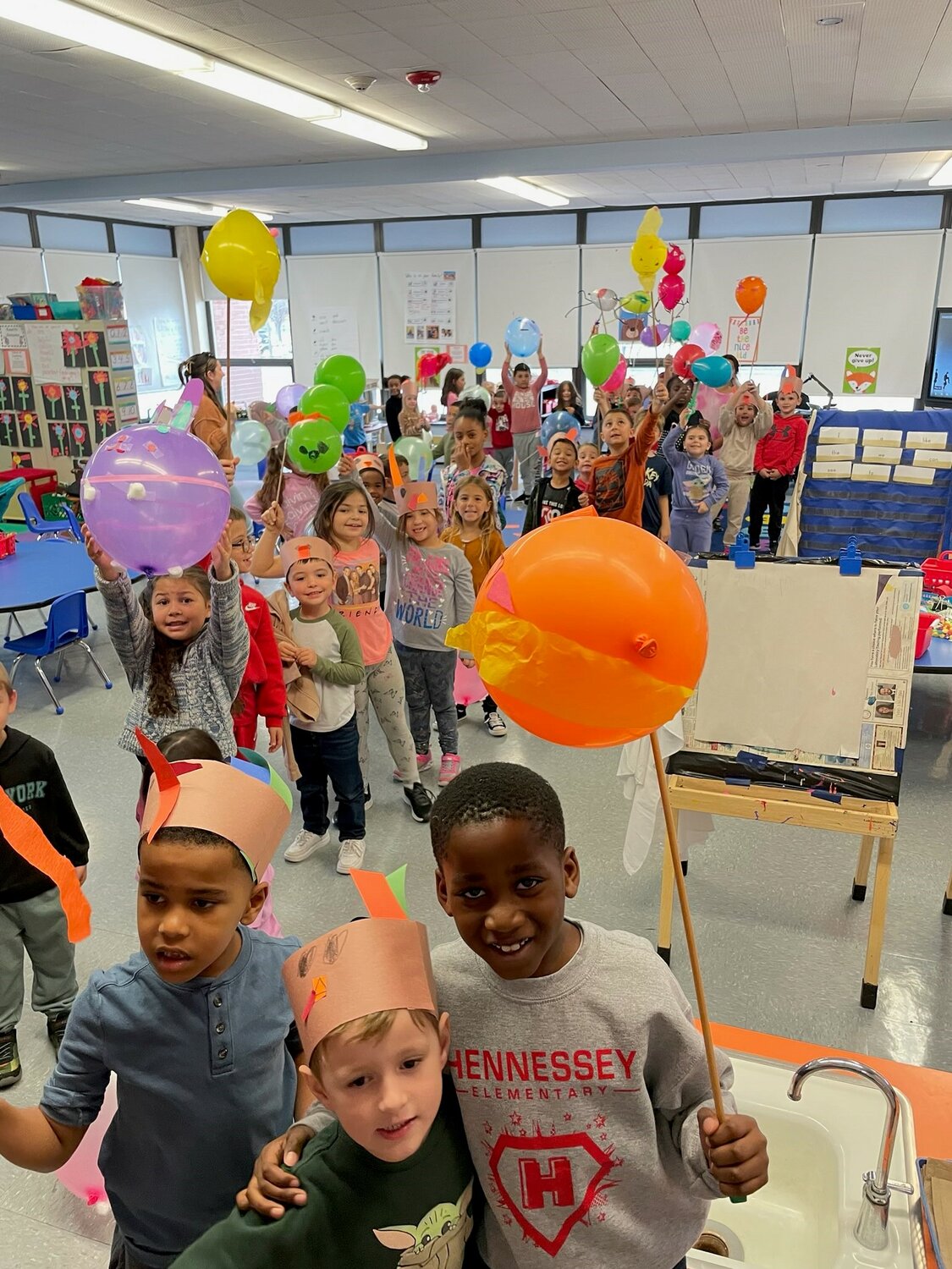 Mrs. Iadevaia’s third grade students, and Mrs. Clough & Mrs. Orsini’s Kindergarten students had their own Macy’s Day Parade after reading “Balloons Over Broadway”