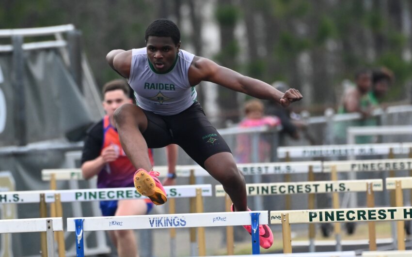 Sophomore Alijah Flowers won the 110-meter hurdles Thursday, one of five victories for the Raiders.