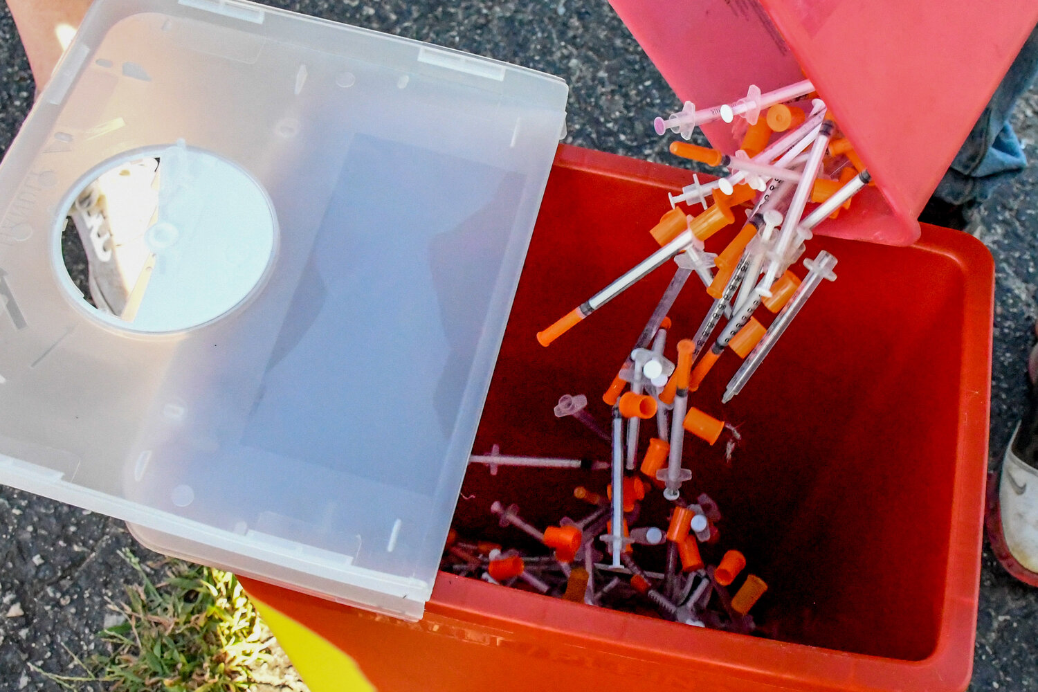 Steve's Wings hosts needle clean-up, exchange in East Rockingham