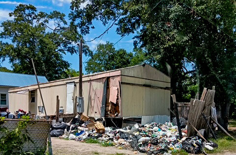County cleans up East Rockingham property