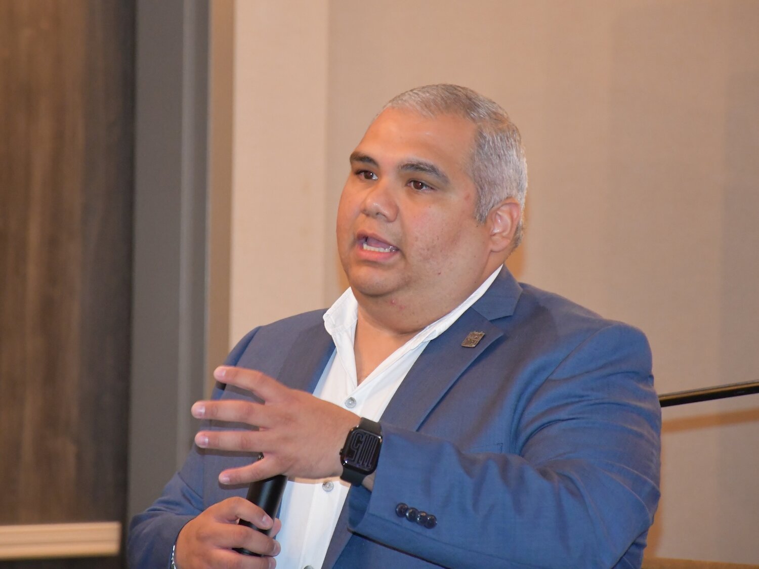 Ortiz informa sobre los planes de expansión del Puerto Laredo